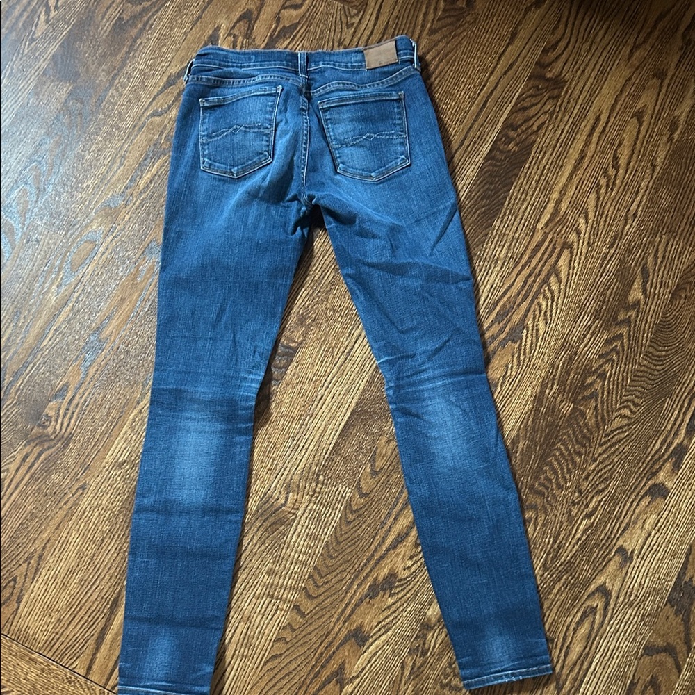 Lucky Brand Women's Dark Blue Skinny Jeans - Picture 6 of 8